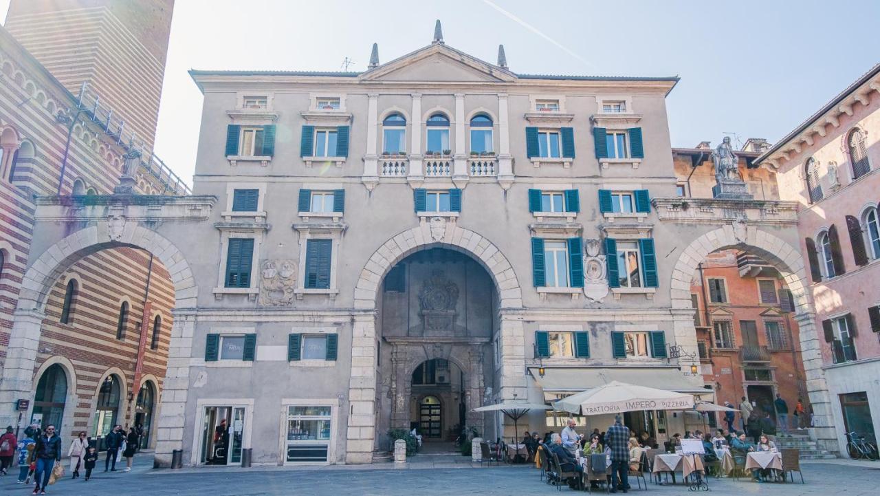 Domus Nova Palace - Italian Homing Βερόνα Εξωτερικό φωτογραφία